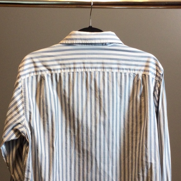 M MICHAEL Michael Kors button down pinstriped blue shirt - Picture 6 of 15